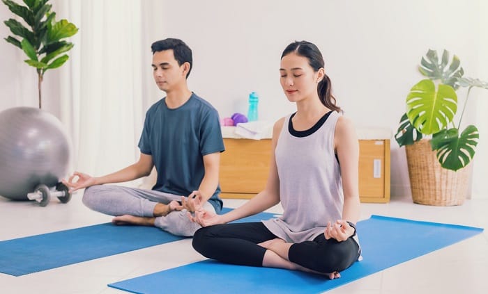 Renforcer Votre Vie Intime avec le Yoga: Les Meilleures